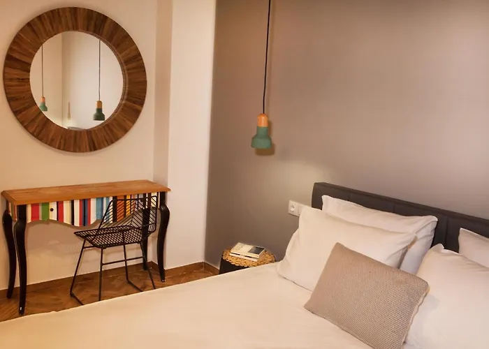 Central Comfy Modern Flat 2 Bedrooms 2 Bathrooms