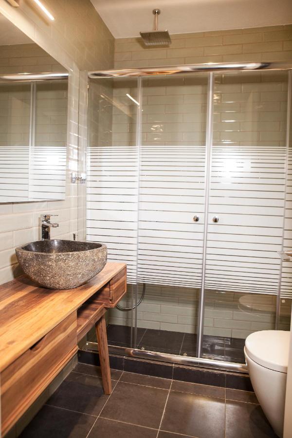 Apartment Comfy Modern Flat 2 Bedrooms 2 Bathrooms